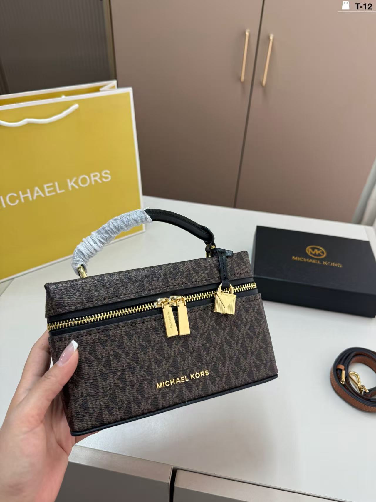 Michael Kors High-Quality Tote - огляд і ціна Women'S Tote Bags Michael Kors