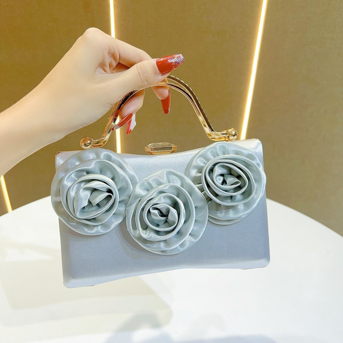 New Silk Evening Clutch Women’ - огляд і ціна Women'S Bags New Look