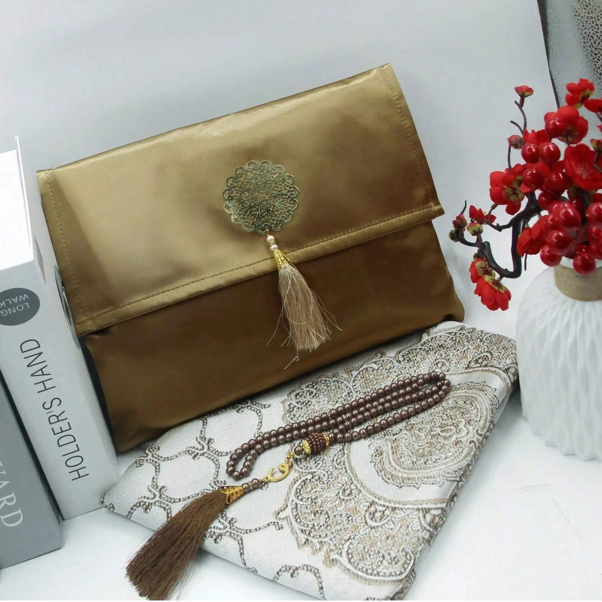 Muslim Prayer Rug with Beads P - огляд і ціна Women Bags For Eid