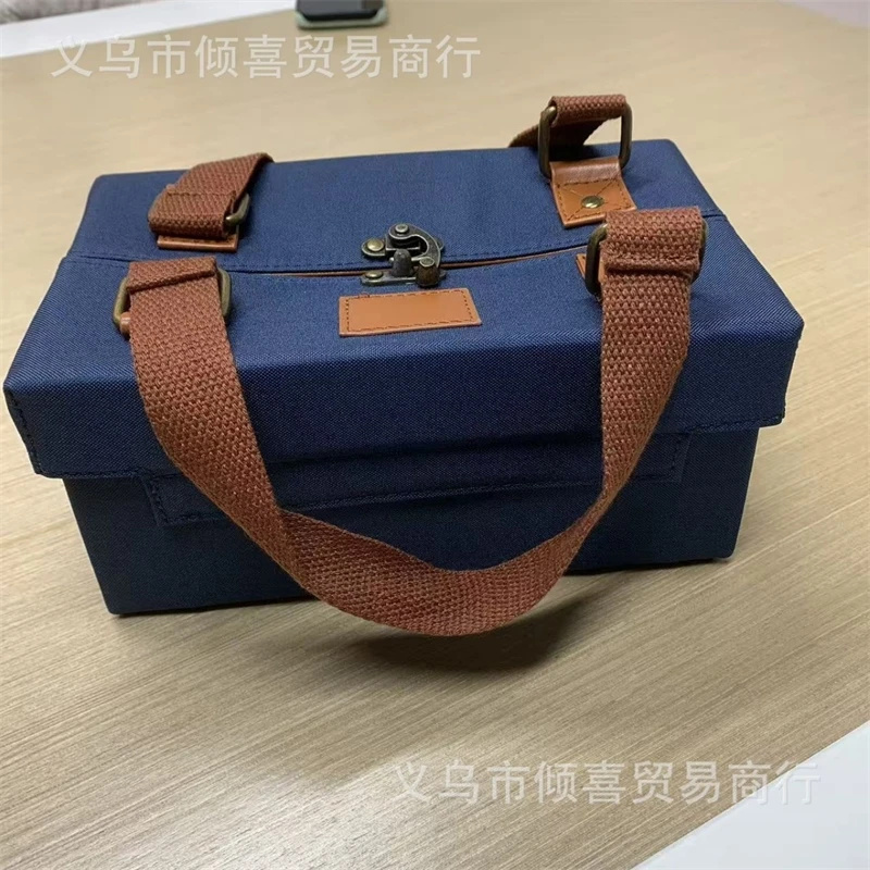 Leather Magnetic Makeup Tote B - огляд і ціна Women Vanity Bags