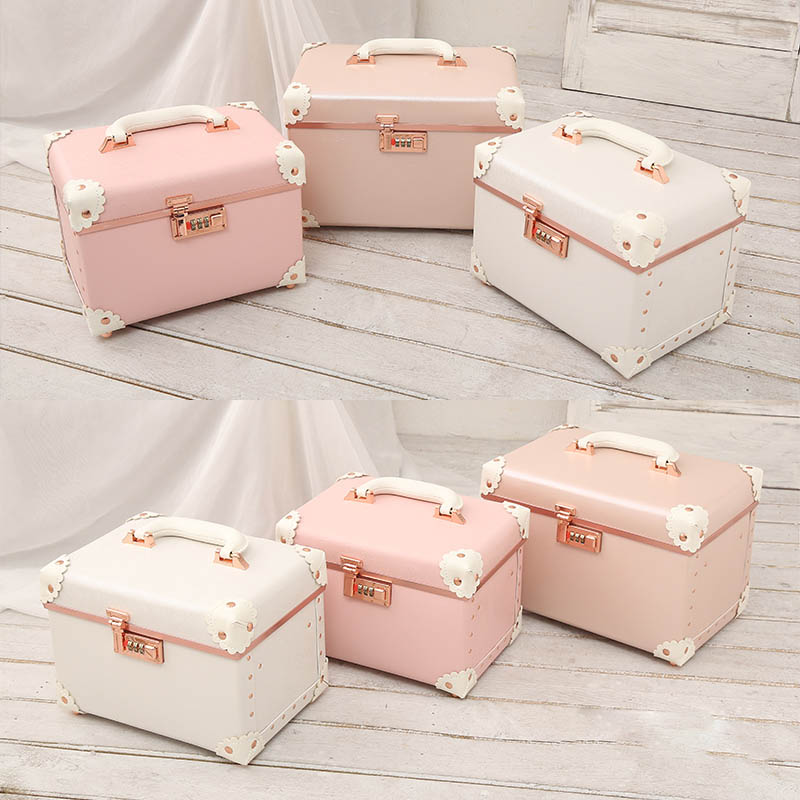 Women's Makeup Artist Beauty V - огляд і ціна Women Vanity Bags