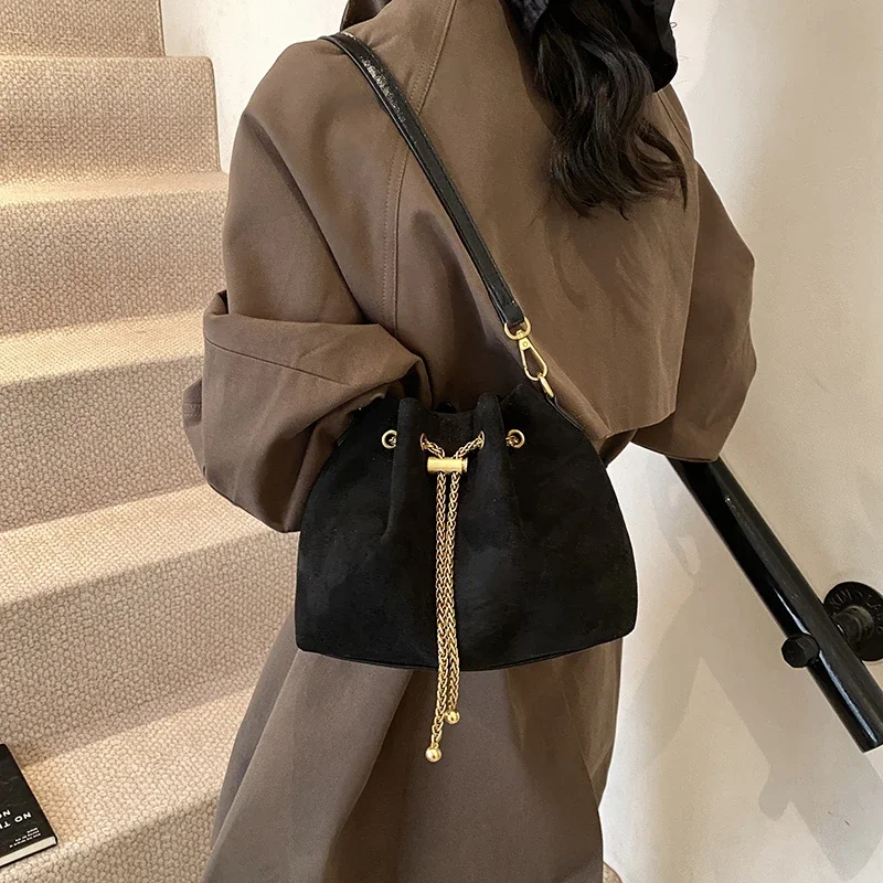 Soft Solid Faux Suede Simple C - огляд і ціна Women Bags Zara