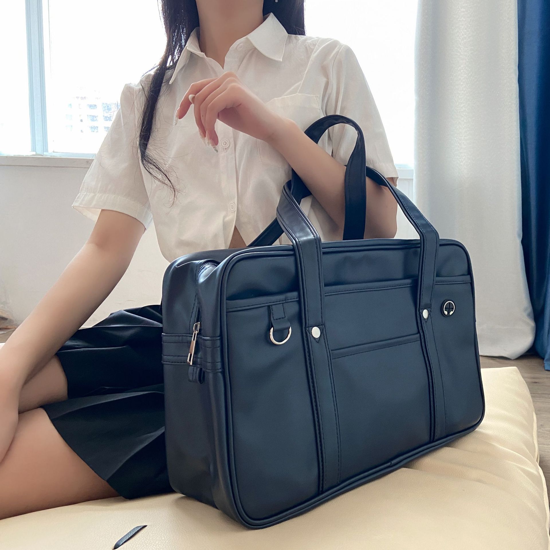 Japanese two-dimensional stude - огляд і ціна Women Bags Zara