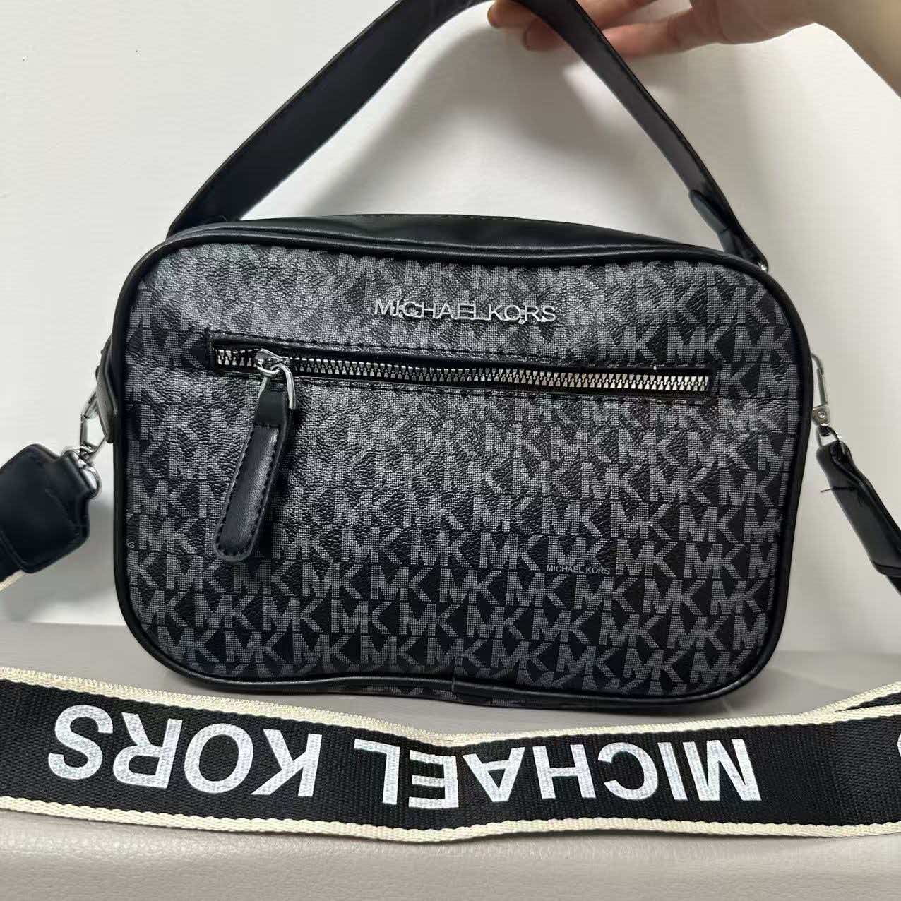 Michael Kors Jet Set 2026 New  - огляд і ціна Women'S Tote Bags Michael Kors