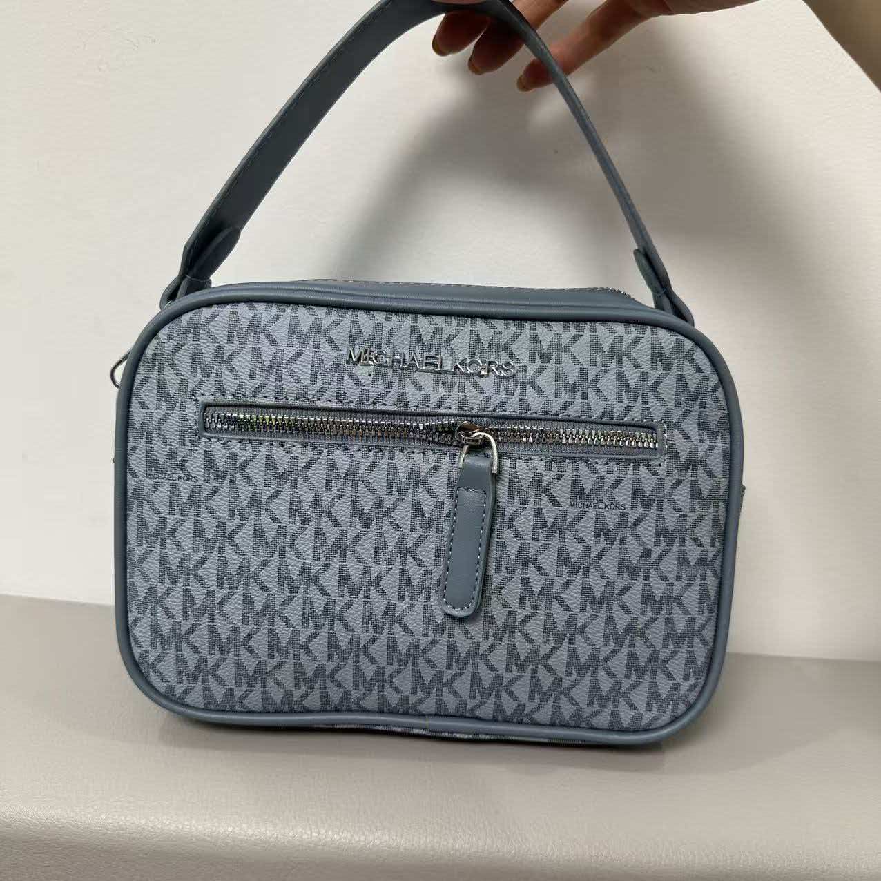 Michael Kors Jet Set 2026 New  - огляд і ціна Women'S Tote Bags Michael Kors