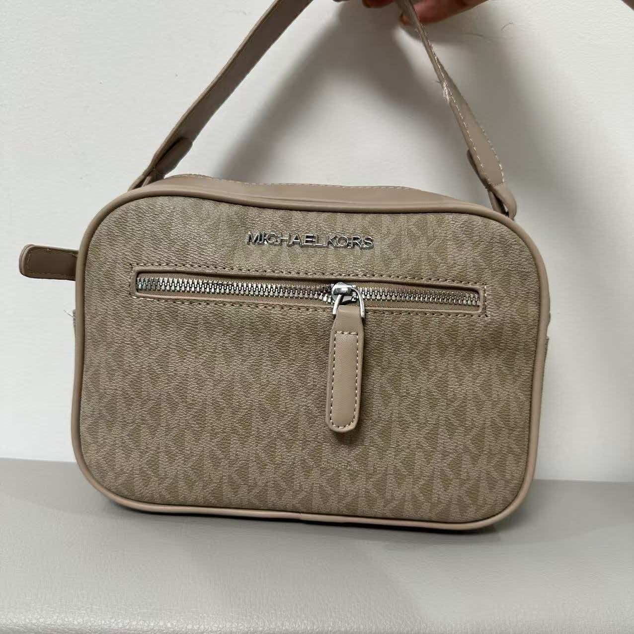 Michael Kors Jet Set 2026 New  - огляд і ціна Women'S Tote Bags Michael Kors