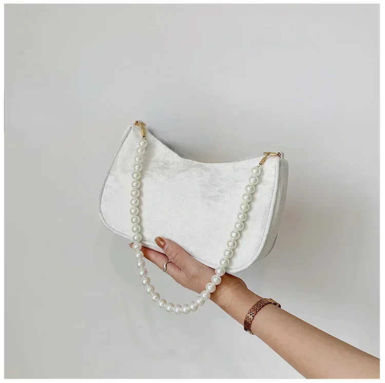 Womens Minimalist Pleated Unde - огляд і ціна Women Bags Zara