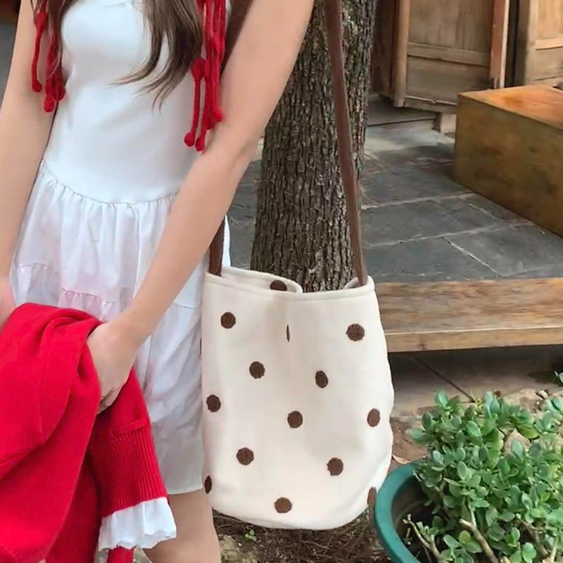 Woolen Polka Dot Bucket Bags f - огляд і ціна Women'S Bags New Look